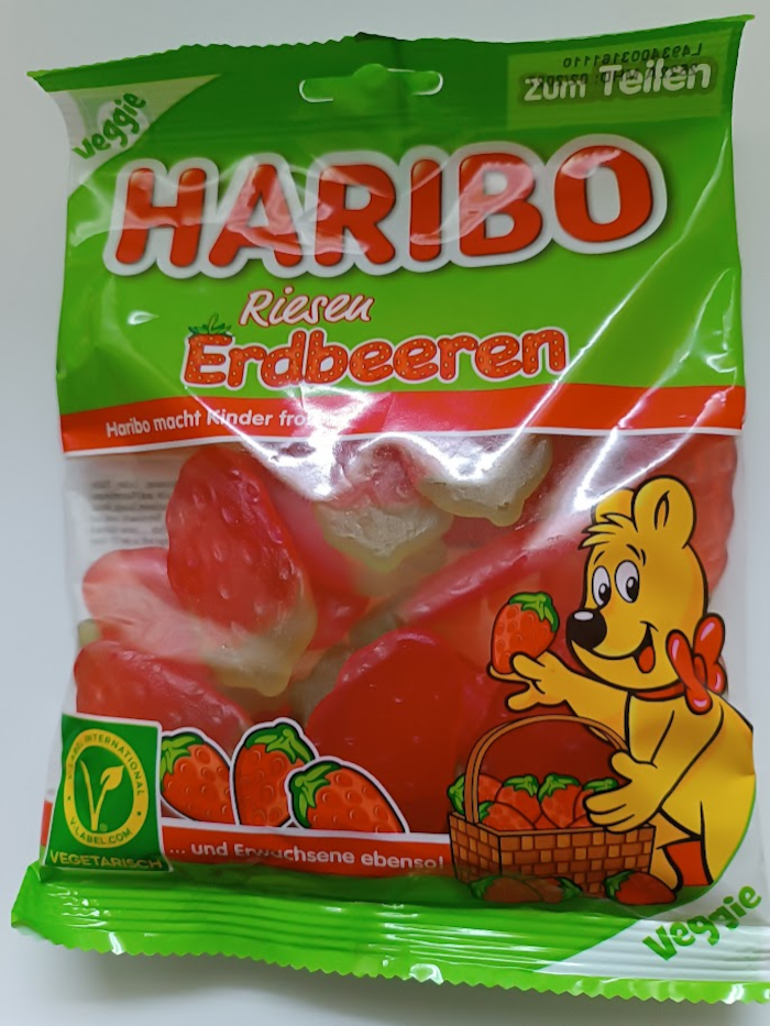Haribo Giant Strawberries fruity, vegetarian 175g / 6.17oz