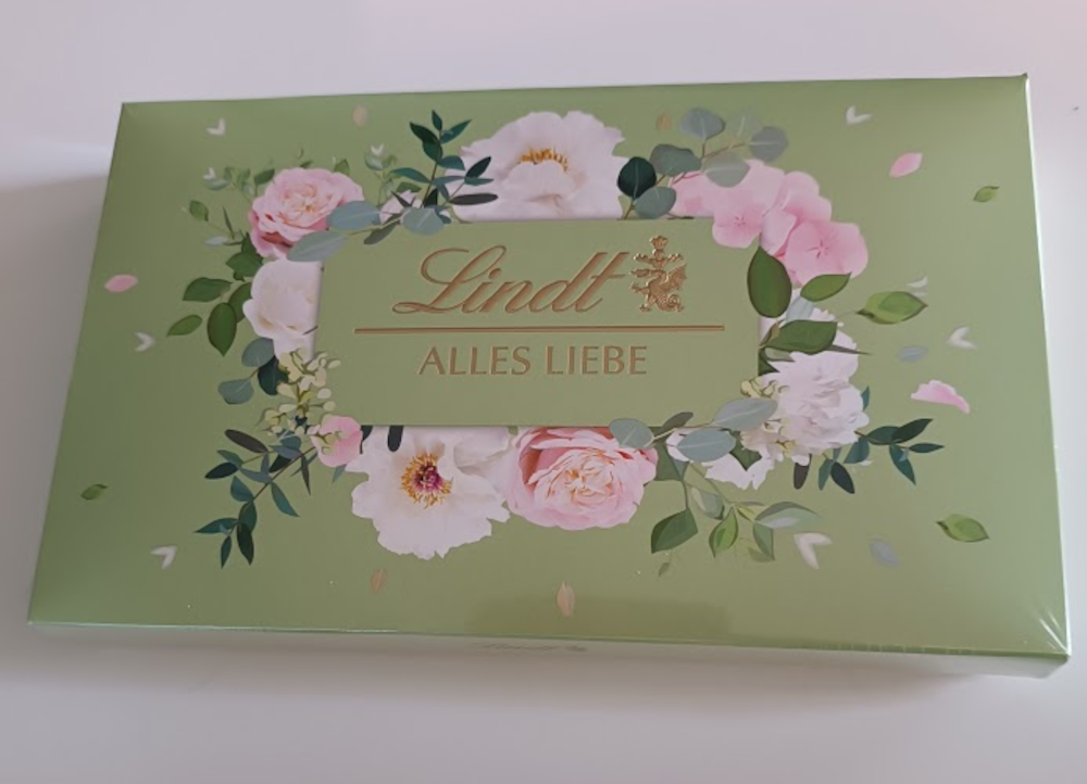 Miscela di cioccolato Lindt Pralinés "Alles Liebe" 125g / 4,4oz